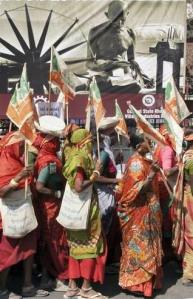 gujarat-farmers_507544e