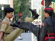 394717-wagahborderafp-1339875919-262-640x480