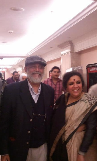 bollywood-actress-swara-bhaskar-family-photos-5