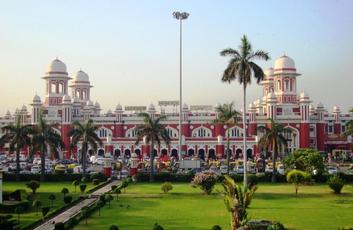 Lucknow Station.jpg